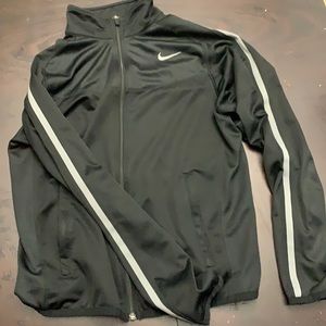 Men size small Nike sweater